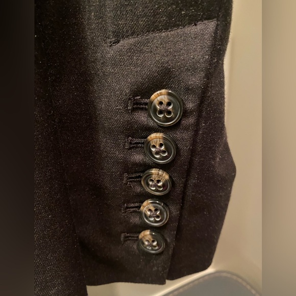 RW&CO. Limitless Fitted Blazer - Picture 7 of 9